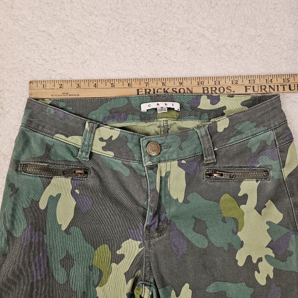 CAbi Jeans Women's Size 2 Camo Green Skinny Ankle Zippers Military Outdoors - Picture 3 of 15
